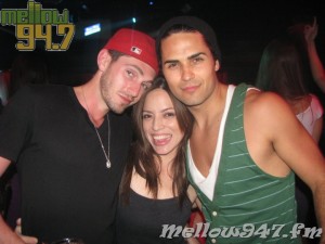 V-Factory-in-Manila-Partying-LAX-Night-Club-with-Mellow947