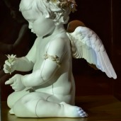 ernest-massuet-cherub-of-love-lladro-sculpture-edsa-shangrila-mall-one-world-one-love
