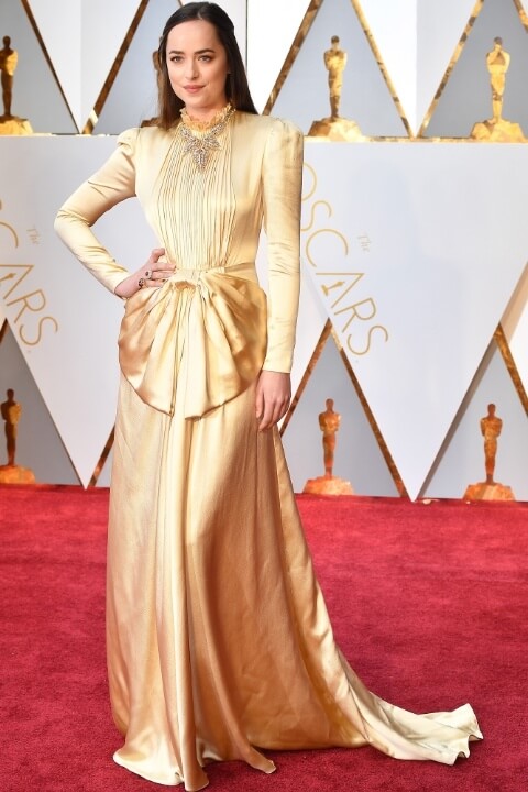 oscars 2017 dakota johnson