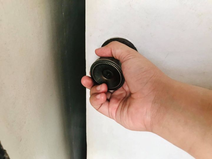 Safeguard Hand washing doorknob (1)