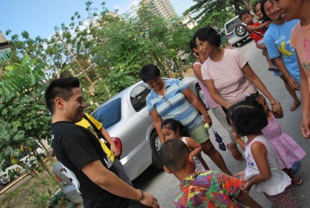 Philippines Volunteer Charity Help Activism Charities gk Gawad Kalinga 4