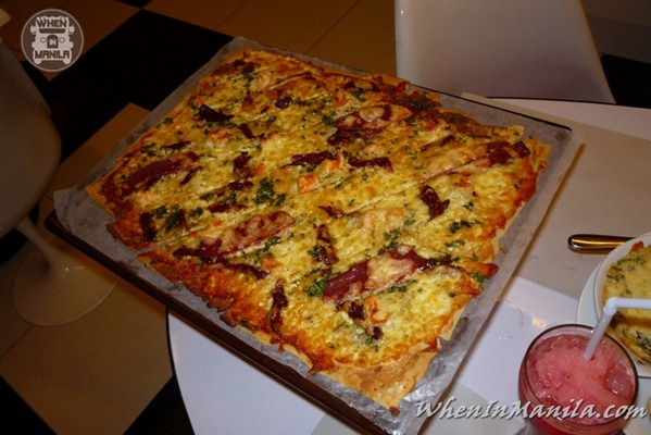 When In Manila italian restaurant focaccia rolled pizza italiano philippine 3
