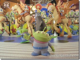 Disneyland-Hong-Kong-Disney-DLHK-DL-[4]