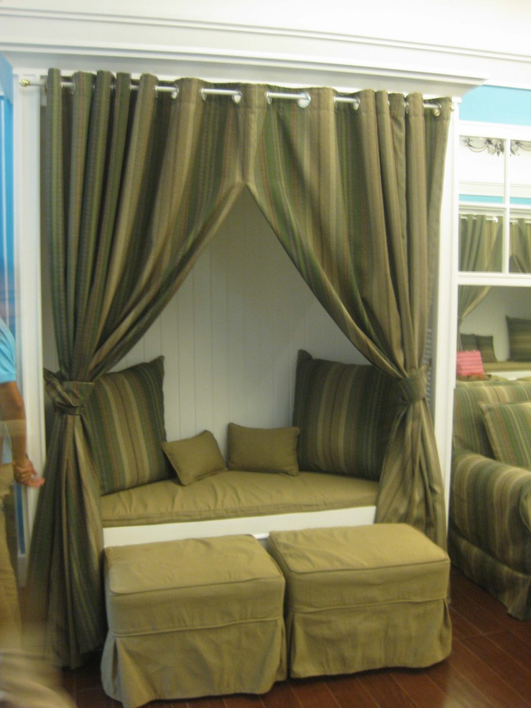 Pamper in Manila at NailaHolics Nail Spa and Salon Manicure