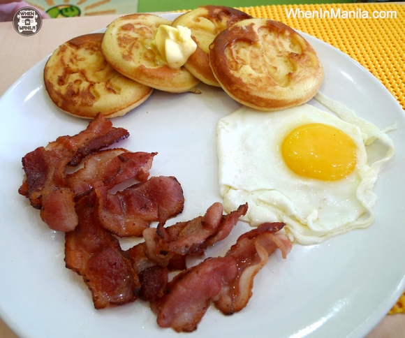 bacon and egg pancakes agahan breakfast when in manila1