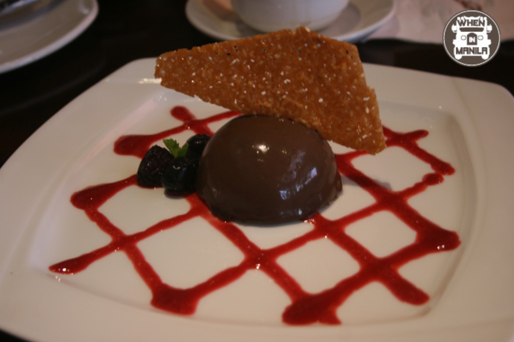 GF Dark Truffle Dome Cake 124