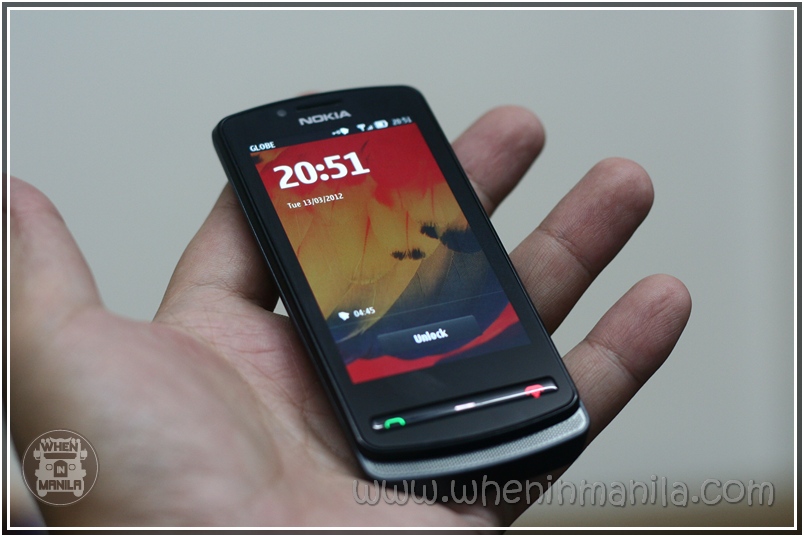 Nokia 700