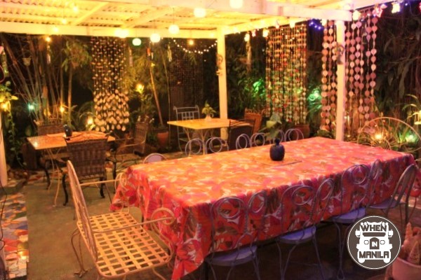 When In Manila_Isabelo Table 1 Isabelo Outside Table 1