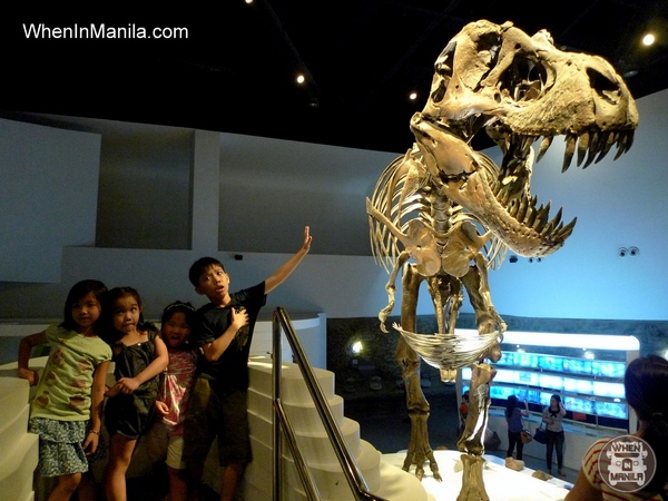 kids with trex mind museum