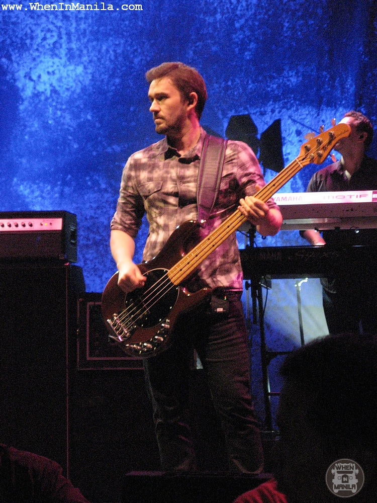 The Cranberries Live in Manila Playing Their Greatest Hits (19892012