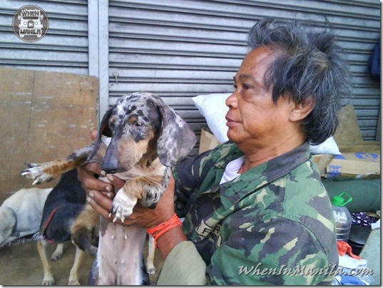 Mang-Rudy-Project-animal-Lover-Homeless-Man-Adopts-Dogs-Stray-Cats-WhenInManila-Manila-Philippines-1