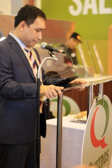 Dr. Amable Aquiluz Welcoming Quiznos Dr. Amable Aquiluz Welcoming Quiznos