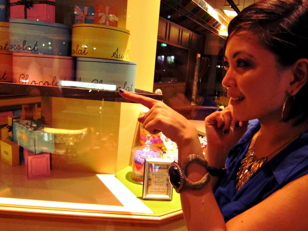 Regatta-Clothing-Fashion-and-Style-When-In-Manila-Singapore-How-To-Wear-The-Little-Blue-Dress-Marina-Bay-Sands-Art-Science-Museum-Singapore-Flyer-Night-Attractions (46) Regatta Clothing Fashion and Style When In Manila Singapore How To Wear The Little Blue Dress Marina Bay Sands Art Science Museum Singapore Flyer Night Attractions 46
