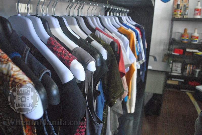 Appraisery Rack of Short Sleeved Clothes
