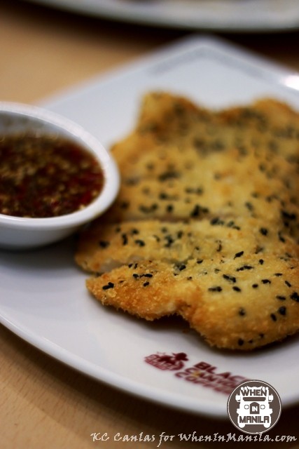 Deep-Fried Sesame-Crusted served with Spicy Seafood Sauce