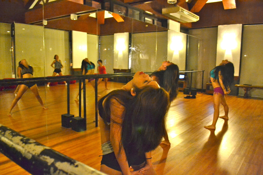 Pole Academy Philippines - Pole Class atThe Fort 7 DSC_1357