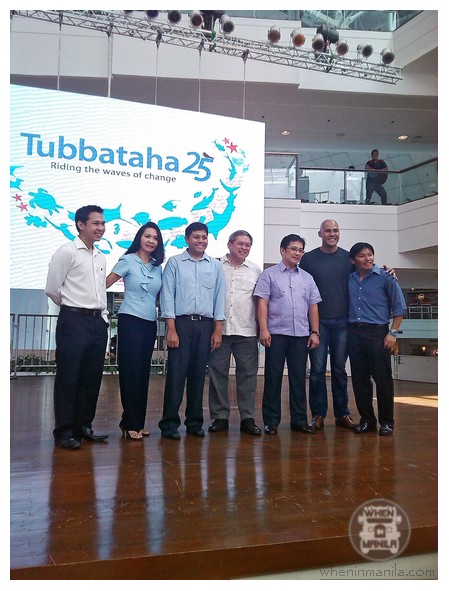 WWF-Philippines Vice Chair and CEO, Jose Ma. Lorenzo Tan (middle); Communications & Media Manager for WWF, Gregg Yan (extreme right) and Rovilson Fernandez (second from the right), long-standing ambassador of WWF-Philippines