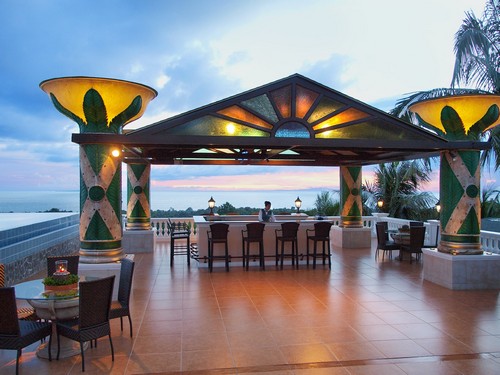 exterior_poolbar2