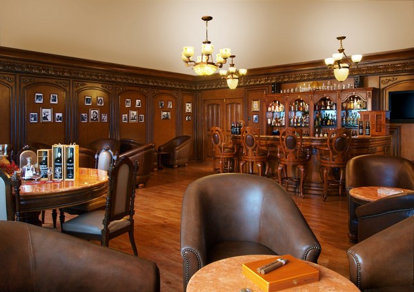 The Peacock Garden Boutique Hotel and Spa: Peace, Serenity and Luxury 15 hemingwaycigarlounge1