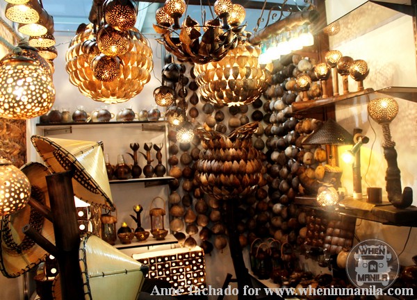 Sikat Pinoy Fair Coconut Lamp