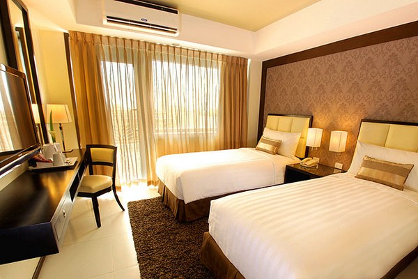 quest-cebu-hotel-room