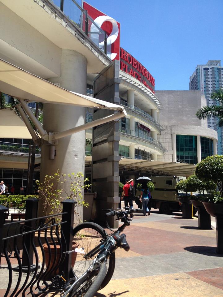 Carlos-Celdran-vs-Robinsons-Place-Manila-Bike-Parking-Handcuffs