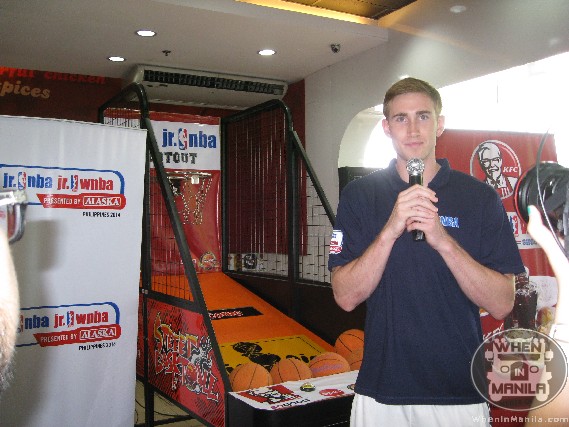 Gordon-Hayward-and-Tina Thompson-Visit-Manila-When-in-Manila-09