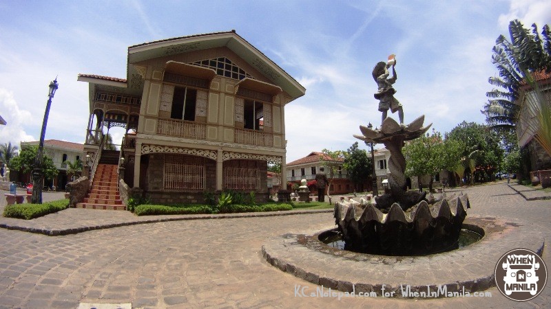 Las Casas Filipinas de Acuzar (1)
