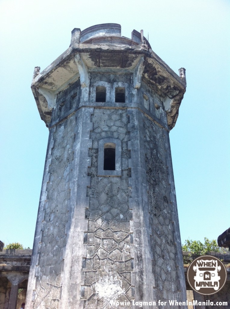 Palaui Island - lighthouse up close