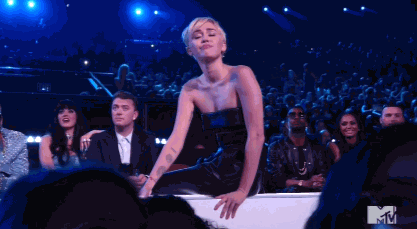 Miley Cyrus Video of the Year VMA 2014 (2)