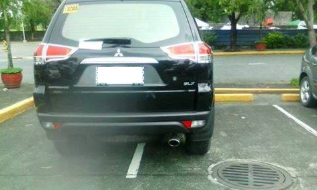 Worst-Parking-Jobs-Manila-Philippines-Bad-Parkers-Horrible-Parked-Car-Park-Idiots-WhenInManila (10)