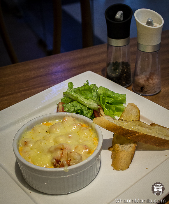 Potts Point Cafe: The Newest Guilt-Free Organic Foodie Paradise Right at the Heart of Eastwood City 11 Baked Prawn Thermidore Shepherd's Pie with Garden Salad (P530)