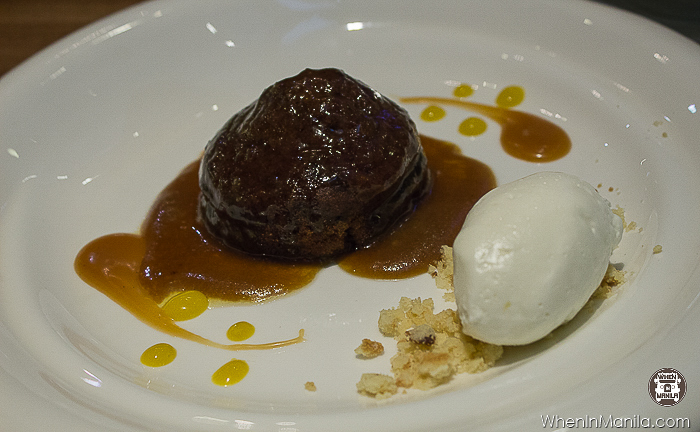 Potts Point Cafe: The Newest Guilt-Free Organic Foodie Paradise Right at the Heart of Eastwood City 13 English stikcy toffee pudding with vanilla ice cream (P190)