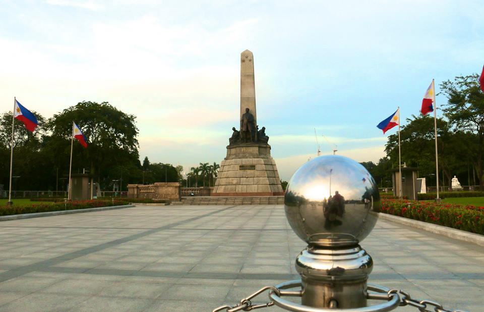 Rizal Monument Selfie is the New Selfie 5
