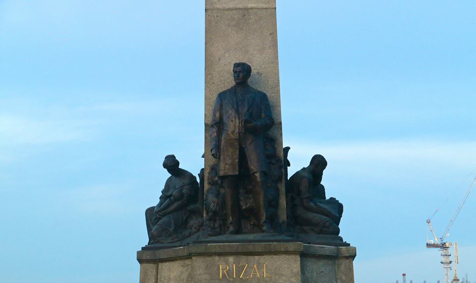 Rizal Monument Selfie is the New Selfie 7