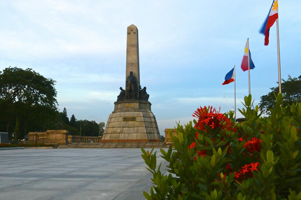 Rizal Monument Selfie is the New Selfie 9