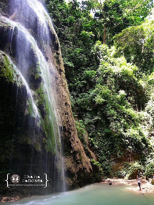 kawasan-falls-tumalog-falls-southern-cebu-happy-juanderer