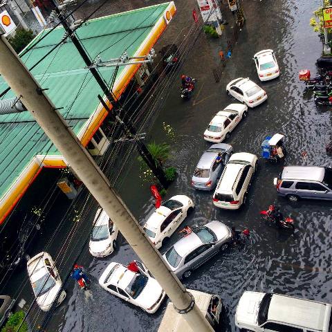 Here Comes the Rain Today: Netizens Share Photos of Flooded Manila Streets 7 Rain Flood Manila (7)