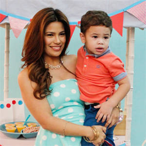 10 Hot Filipina Celebrity Moms - Denise Laurel