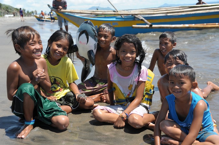 Typhoon Haiyan also left behind emotionally traumatized children. A healing center was put up in Tacloban to help these children 'trust' the sea again.
