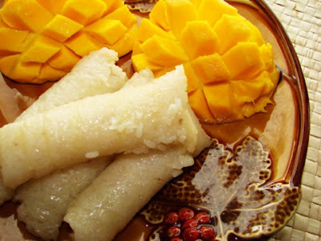 Suman at Mangga