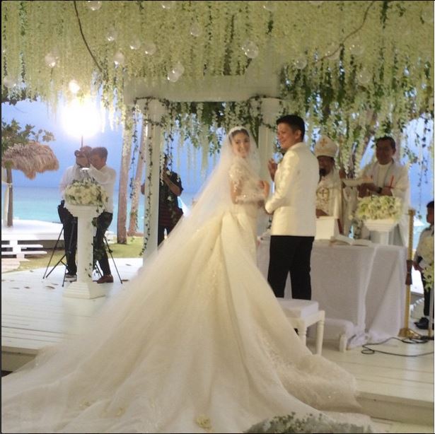 Check Out Heart Evangelista's Wedding Gown! 4