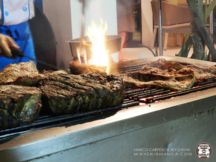 Eat and dance with the dancing chefs at Seabreeze Cafe Boracay