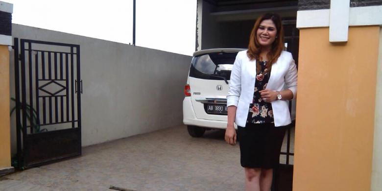 House for Sale Free Wife 2