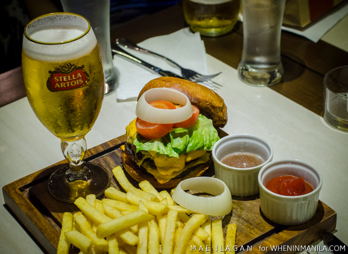 Forbes Town Center Burger Festival Megaworld When in Manila Mae Ilagan Burger with Bacon Jam Reserve Gastro Tavern (2 of 12)