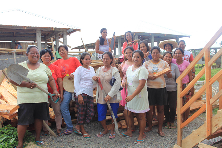 How to Build Houses: A Lesson From Women in Yolanda-Affected Areas in Roxas City