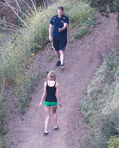 Taylor Swift Hikes Backwards