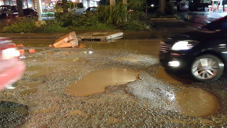 Potholes-along-Macapagal-Avenue-03