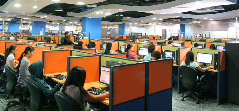 She Hated Her Call Center Job… Here's What She Did Instead