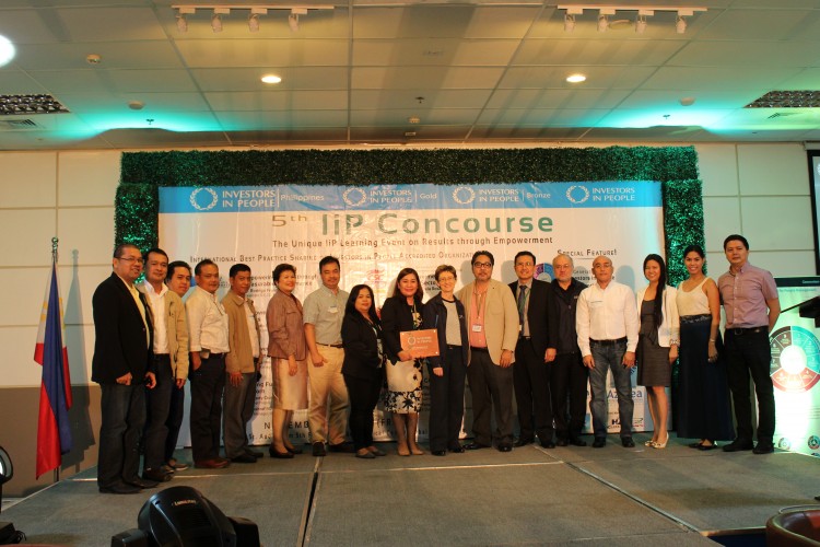 BAVI receives its Bronze Accreditation at the 5th IiP Concourse last November 27, 2015 at the Henry Sy, Sr. Auditorium, St. Luke’s Medical Center Global City, Taguig